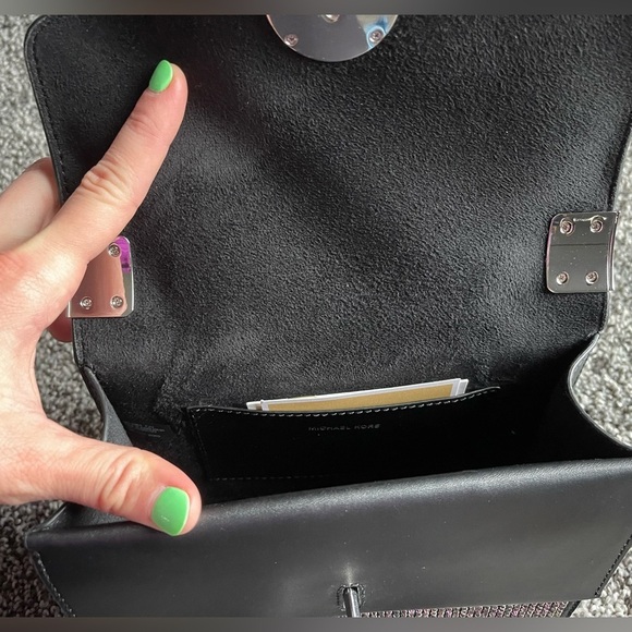 New Michael Kors large black crossbody - Picture 5 of 8